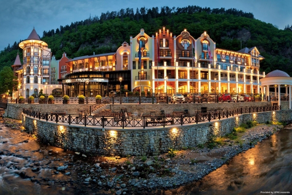 Hotel Crowne Plaza BORJOMI (Borjomi)